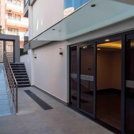 клеопатра Aura 4 Apartment